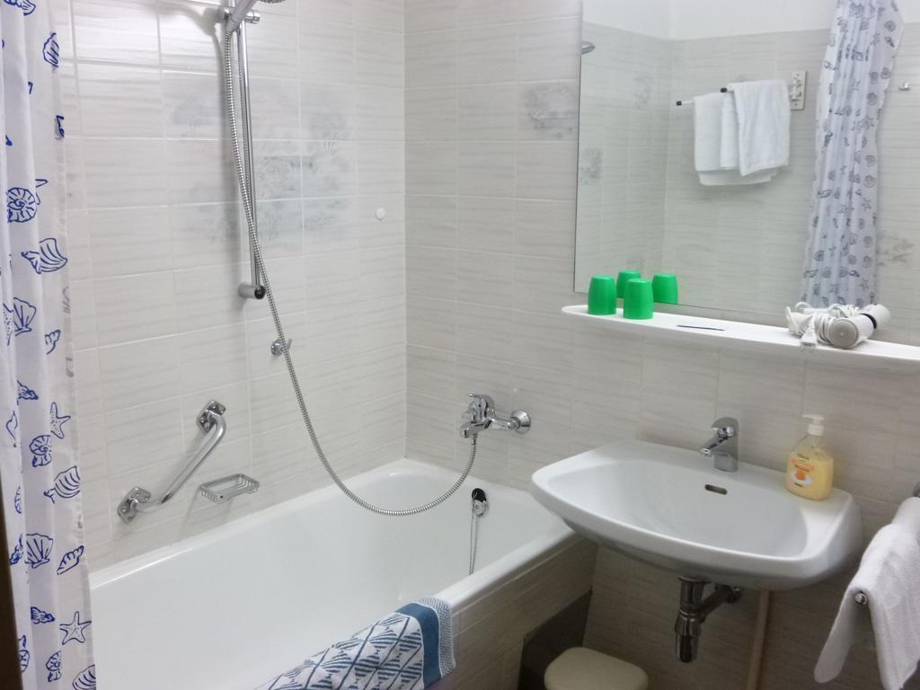 Hotel Haus Alpenland Tannheim Pokoj fotografie